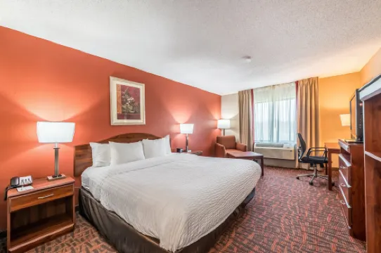 Garner Hotel CORNELIUS LAKE NORMAN by IHG