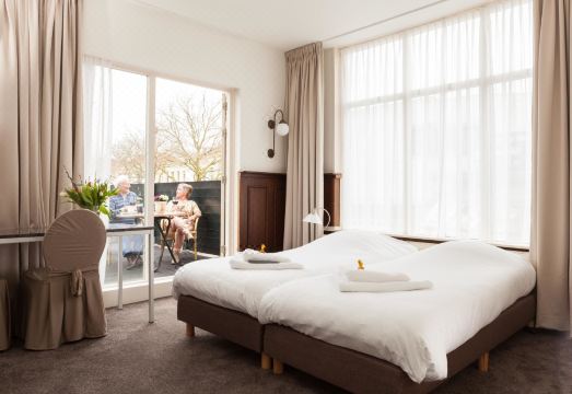 슈타드 앤 란드 조식 뷔페