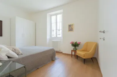 Tina's Window on Lake Como by Rent All Como Hotels in Tremezzina