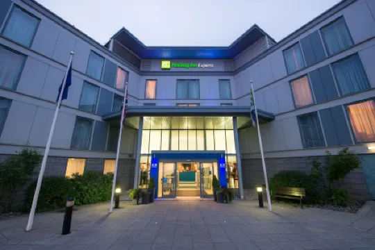 Holiday Inn Express LONDON - STANSTED AIRPORT by IHG Отели в г. Лондон