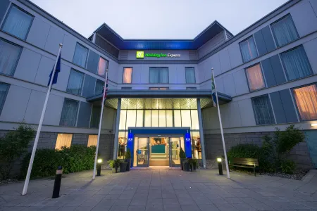 Holiday Inn Express London - Stansted Airport Отели рядом с достопримечательностью «Артур Финдли колледжи»