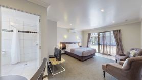 Albatross Motel