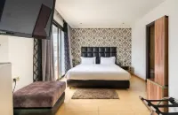 Hotel de La Corniche Hotels in Tamaris