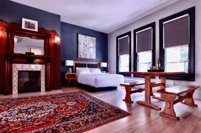 The Dubbel Dutch Hotels in Milwaukee