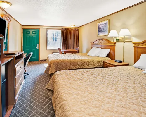 Knights Inn Sterling Heights Hotels in Macomb County
