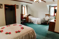 The Farmhouse Lochmeyler Hotels in Броди