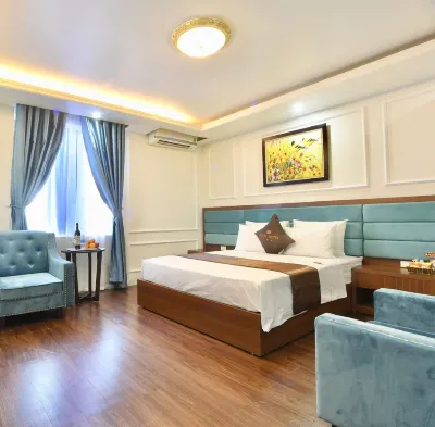Royal Hotel II Các khách sạn ở Hoài Đức
