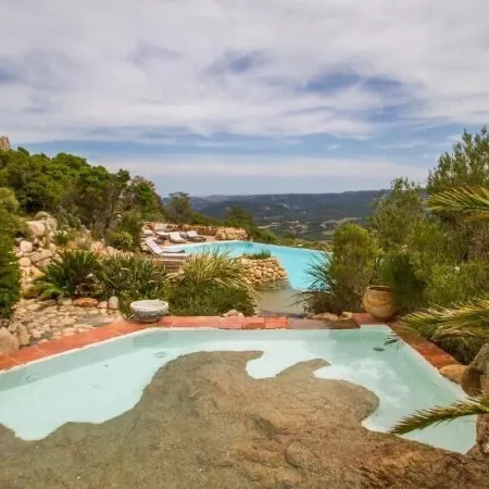 Domaine de Piscia Отели в г. Фигари