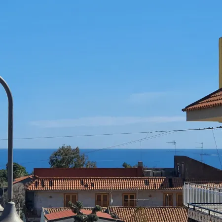 LG Casa Indipendente Acireale Mare