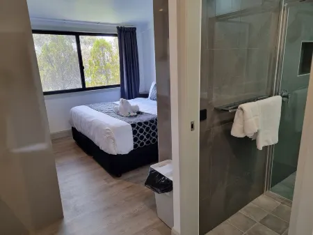 Cooma High Country Motel Отели в г. Бинхура