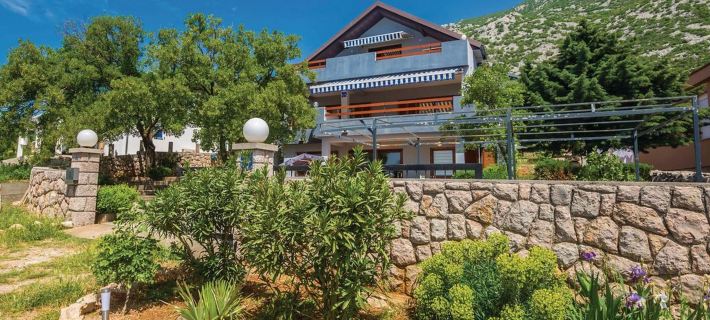 Apartments Paola Hotels in Opcina Karlobag