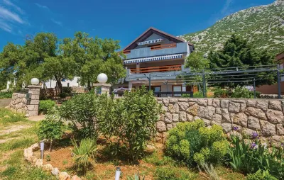 Apartments Paola Hotels near Beach Ručica