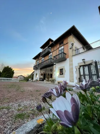Hotel Palacio la Casona de Cerrazo Отели в г. Саха-Нанса