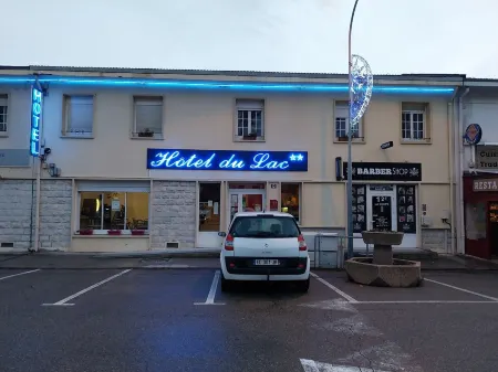 HOTEL DU LAC Отели в г. Шато-Арну-Сент-Обан