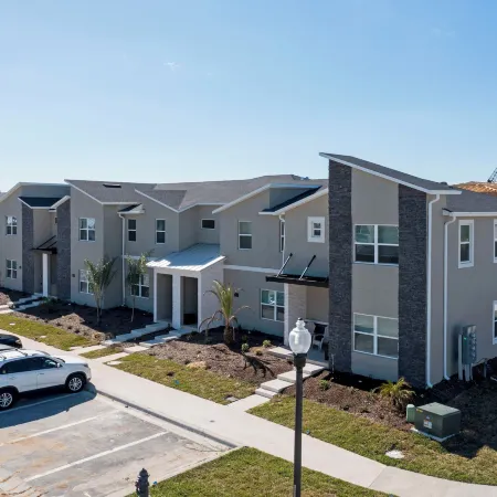 Gorgeous 5 Bd w/ Pool Close to Disney @ Champions Gate 948