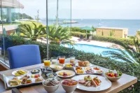 La vista Yokosuka Kannonzaki Terrace - Frühstück
