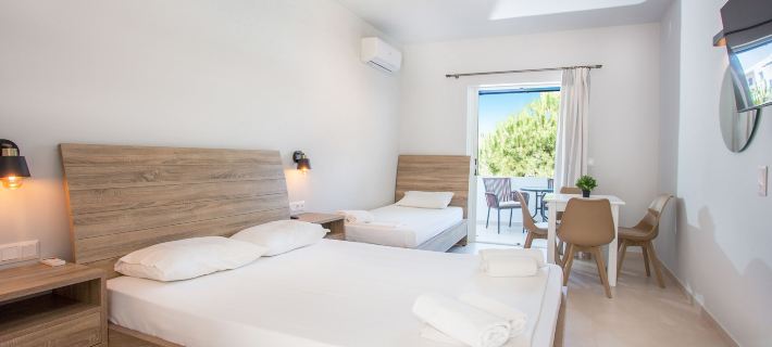 Saltriver Rooms Hoteles en Eubea
