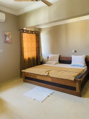 Luxurious Ten-Bedroom Lodge Apartment - 2-Star