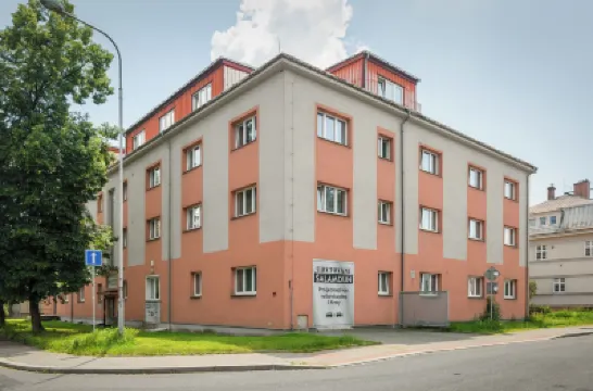 Hostel na Šalamouně Hotels in der Nähe von Obchodní a zábavní centrum Horník