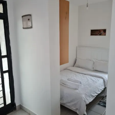 Racecourse Studio Apartments