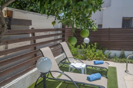 Protaras Holiday Villa Ds54 / 3 Bedroom Villa in the Center