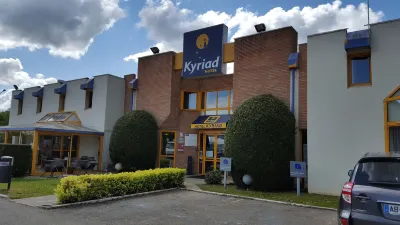 Kyriad Chantilly Hotels in Vineuil-Saint-Firmin