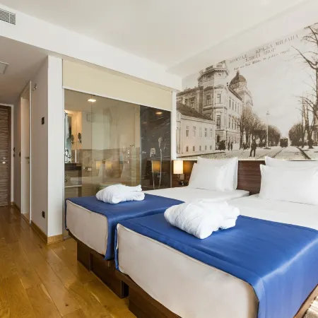 Abba Hotel Отели рядом с достопримечательностью «Парк Кошутняк»