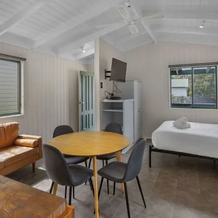 Pet Friendly Stays - Big4 Aireys Inlet