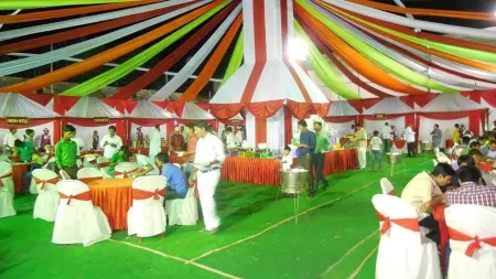 Mahamaya Palace Hotel & Conference Center Отели рядом с достопримечательностью «Statue of Buddha in Bodhgaya»