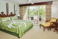 The Cliffs at Princeville Hotels in Kalihiwai