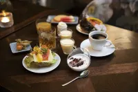 Elite Plaza Hotel - พร้อมอาหารเช้า