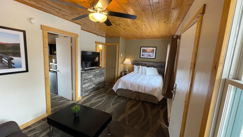 Estes Mountain Inn