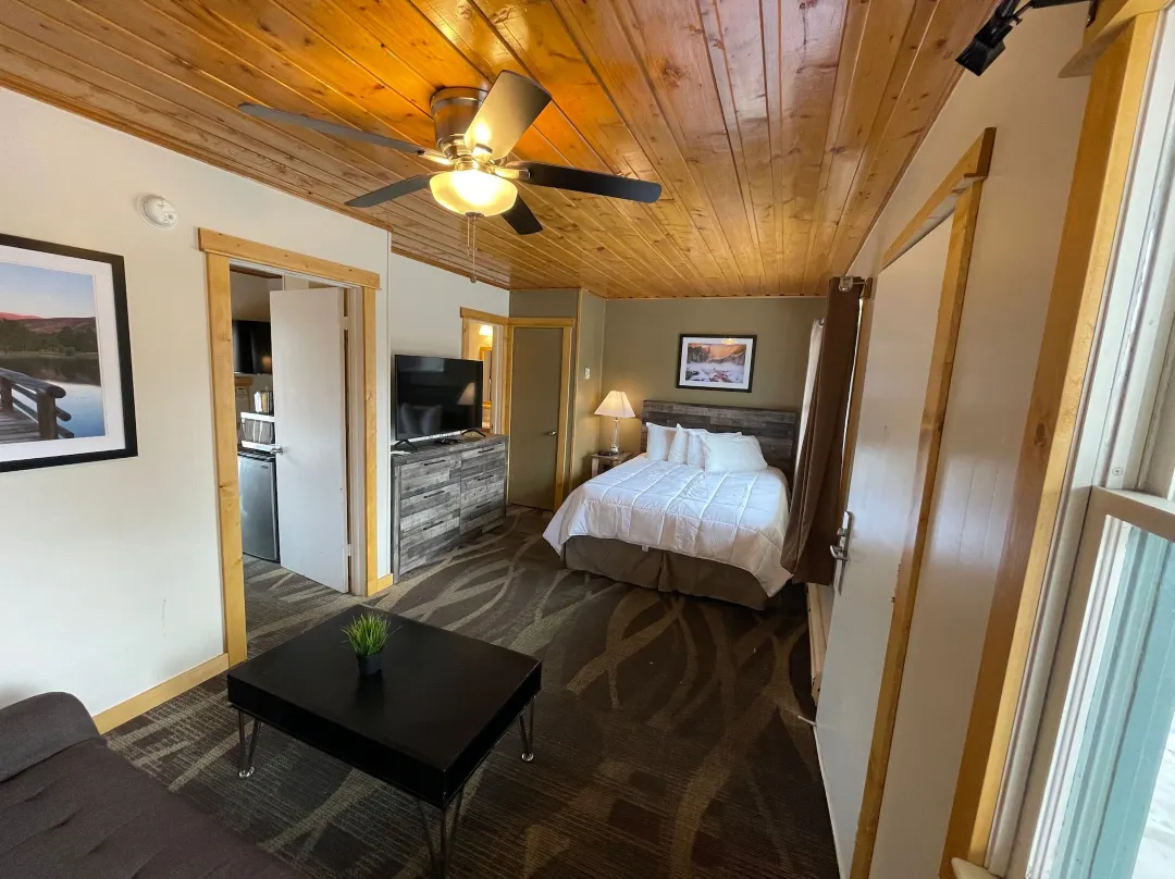 Estes Mountain Inn - Estes Park, CO