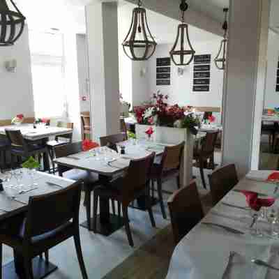 Logis Hôtel de la Poste - Chez Cécile Dining/Meeting Rooms
