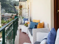 Les Suites des Tout le Monde Hotels near Piazza Lauro
