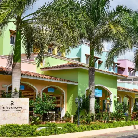 Los Flamencos Aparthotel Beach Club