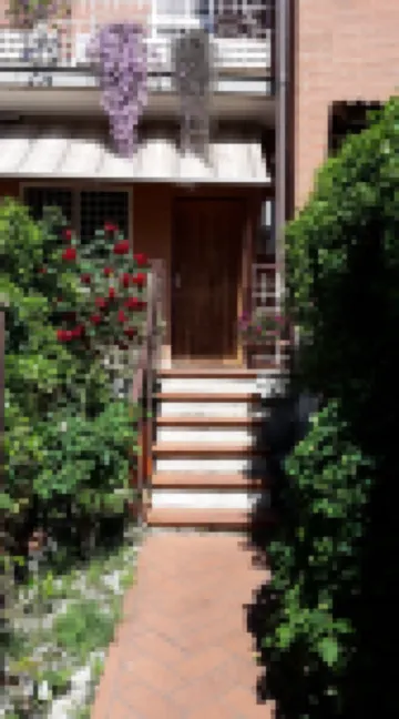 Nuova Fiera Apart. Hotel berhampiran Casa di Preghiera Domus Aurea