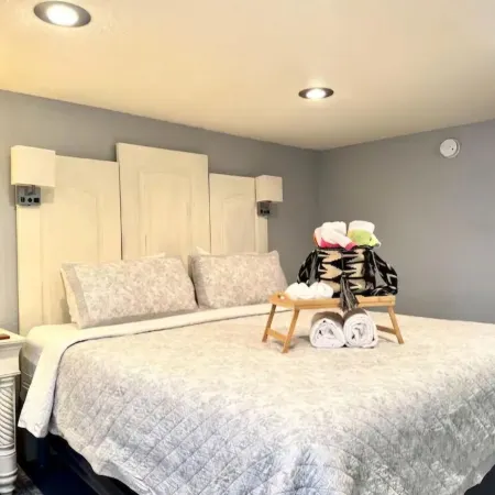 Outerbanks Private Suite Kdhshort Walk to Beach/Sound Sunsets Centrally Located