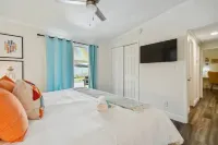 Modern Chic Bungalow + Pool House Outdoor Shower