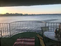 The Lakeside Getaway - newly renovated condo on Lake Conroe