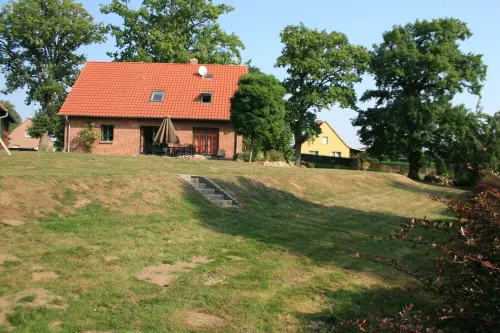 190aqm one-familiy-house on 2000sqm gardenareal at the sea site Hotels in Gielow