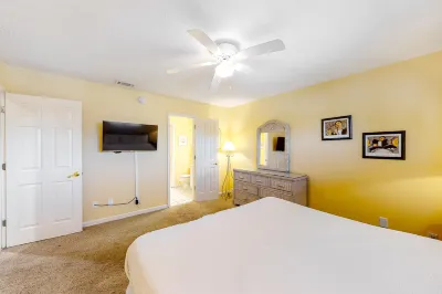 Crystal Villas B08 Hotels near Henderson Beach State Park
