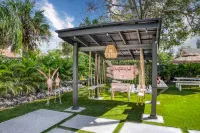 Unique Themes, Hot Tub, Pool, and Fun Activities - Whimsical Oasis