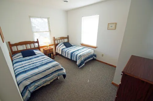 Close to Beach with Ample Amenities - Spacious Charming Cottage فنادق في كورولا