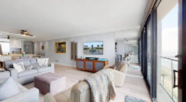 Soothing Ocean Sounds, Beach Views, Floor-to-Ceiling Windows: True Beach Therapy