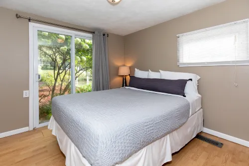 Charming Cottage and Scenic Lake Access - Inviting Summer Escape Hotels in Huron
