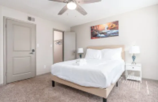 Tranquil Oasis - Elegant Retreat with Charming Amenities