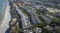 Spacious Condo with Patio and Pools - Charming Coastal Retreat Hotels in Solana Beach