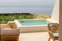 Santo Mine Oia Suites