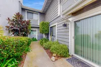 Harborside home in Oxnard with short walk to beach - bring your boat